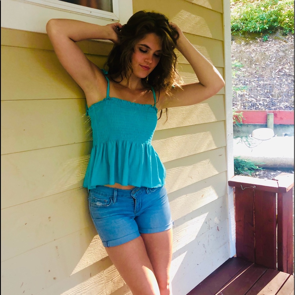 A teal blue top